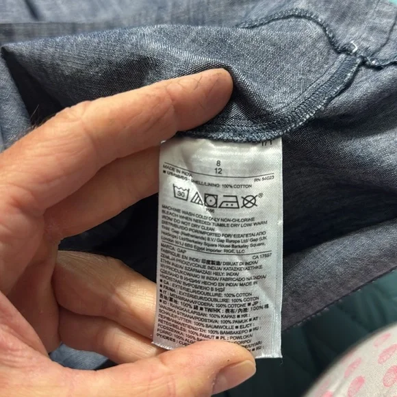 3/$14 GAP Chambray Shift Pockets Halter Dress Size: 8 - Picture 5 of 6